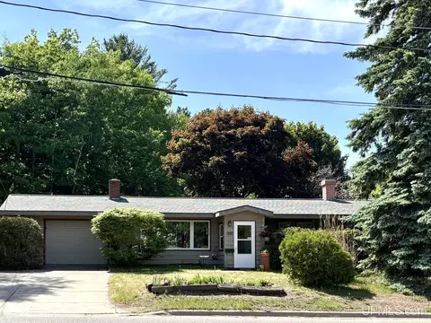 1111 N Seventh, Marquette, MI 49855