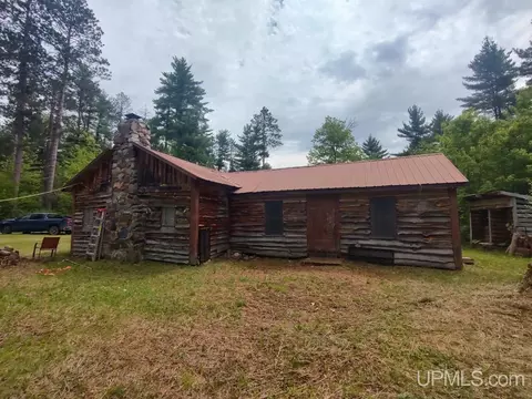 184 Marten Lk, Iron River, MI 49935