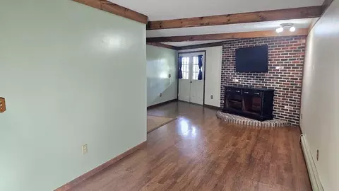 Living - 4751 Appleby, Gladwin, MI 48624 photo 6 of 8