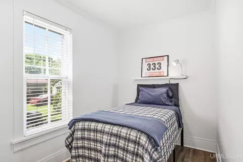 Bedroom - 404 S 3rd, Ishpeming, MI 49849 photo 1 of 5