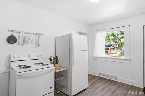 Kitchen - 404 S 3rd, Ishpeming, MI 49849 photo 3 of 5