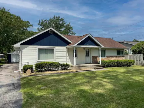 1197 Heavenridge, Essexville, MI 48732