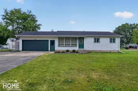 823 Tracy, Owosso, MI 48867