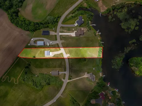 2160 Willow Bay, Gladwin, MI 48624