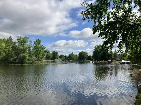 2160 Willow Bay, Gladwin, MI 48624