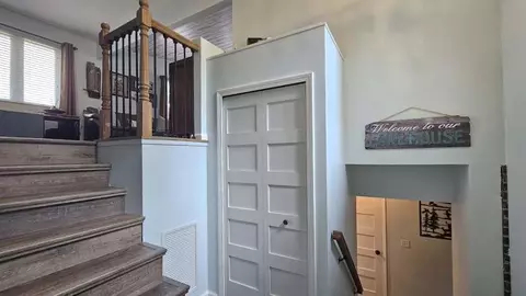 Entry Way - 4966 Prince, Gladwin, MI 48624 photo 3 of 6