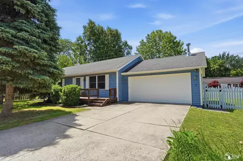 3484 Lakeshore, Monroe, MI 48162