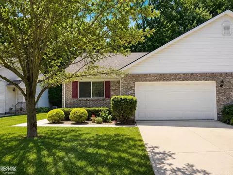 9662 Nook, Algonac, MI 48001