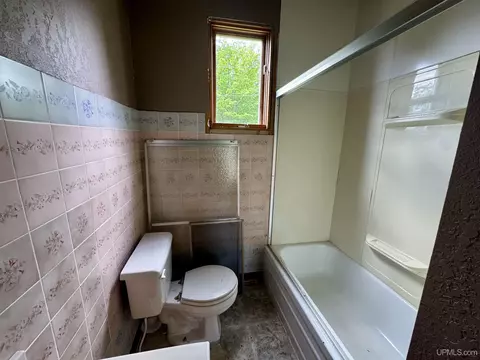 Bath - 417 3rd, Alpha, MI 49902 photo 2 of 2