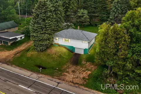 7403 Us 2 41 M-35, Gladstone, MI 49837