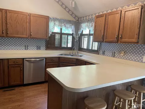 2004 Stoneybrook, Temperance, MI 48182 photo 18