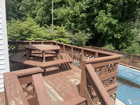 2004 Stoneybrook, Temperance, MI 48182 photo 8