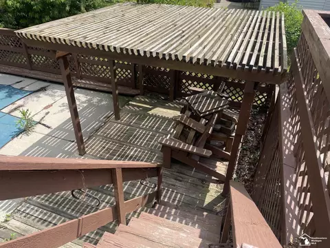 2004 Stoneybrook, Temperance, MI 48182 photo 10