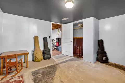 Other - 313 Dutch Ml, Flushing, MI 48433 photo 11 of 15