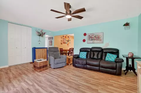 Other - 313 Dutch Ml, Flushing, MI 48433 photo 4 of 15