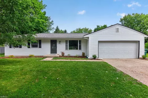 313 Dutch Ml, Flushing, MI 48433