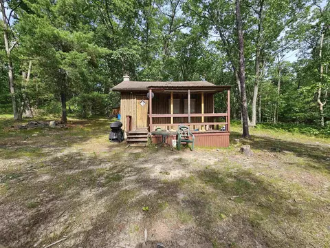 Exterior - 317 Burns, Harrison, MI 48625 photo 6 of 9