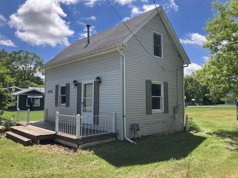 Other - 210 Sherman, Gladwin, MI 48624 photo 2 of 4