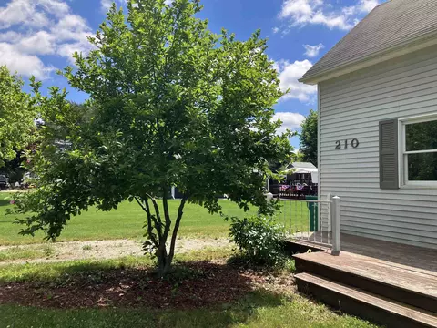 Exterior - 210 Sherman, Gladwin, MI 48624 photo 4 of 4
