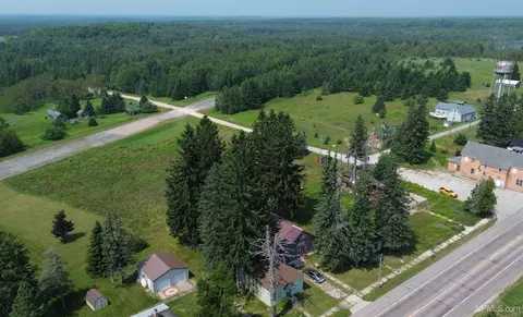 4395 N State 77, Germfask, MI 49836