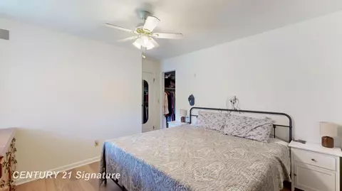 Bedroom - 5317 Vineyard, Flushing, MI 48433 photo 3 of 4