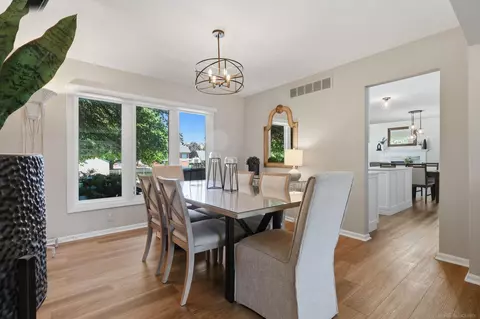 Dining - 20547 Windham, Macomb, MI 48044 photo 3 of 3