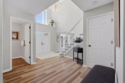 Entry Way - 20547 Windham, Macomb, MI 48044 photo 4 of 5