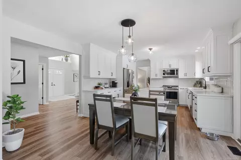Dining - 20547 Windham, Macomb, MI 48044 photo 1 of 4