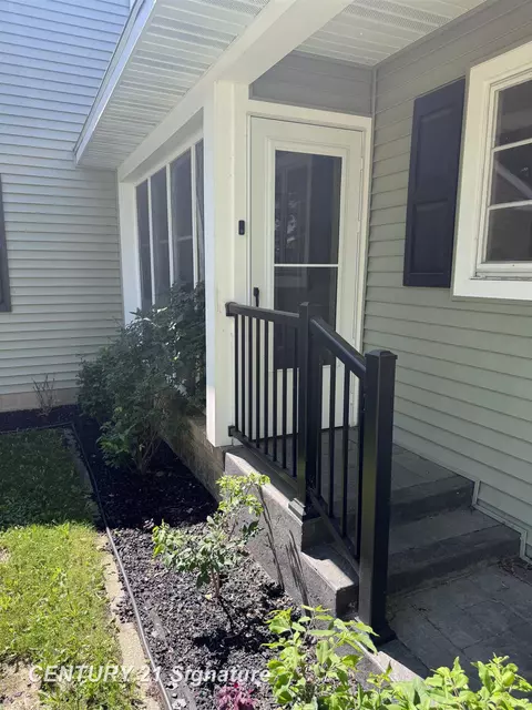 Exterior - 200 S Fifth, Roscommon, MI 48653 photo 4 of 17
