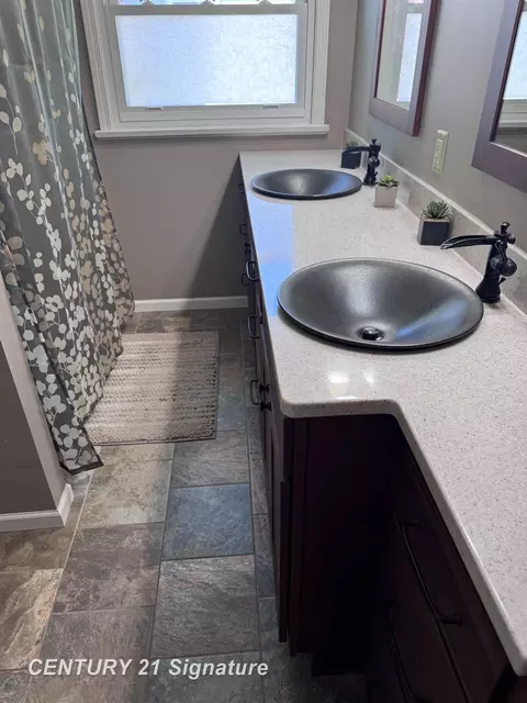 Bath - 200 S Fifth, Roscommon, MI 48653 photo 2 of 4