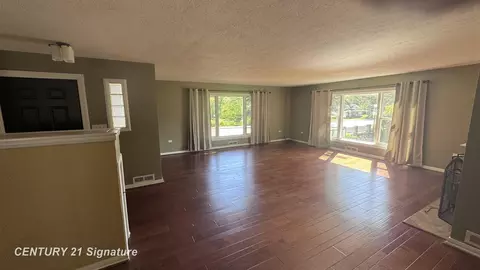 Living - 200 S Fifth, Roscommon, MI 48653 photo 3 of 6