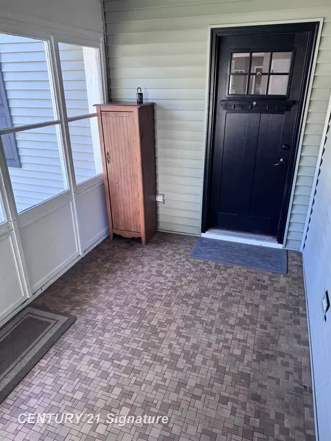 Exterior - 200 S Fifth, Roscommon, MI 48653 photo 8 of 17