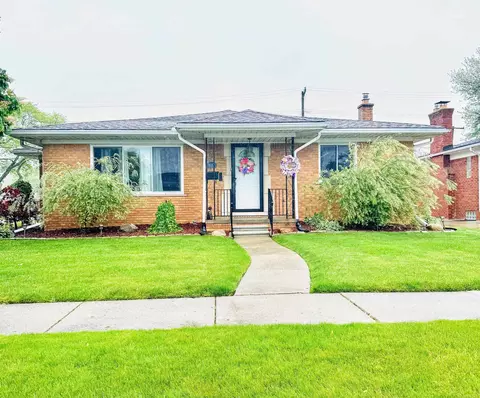30601 Taylor, Saint Clair Shores, MI 48082