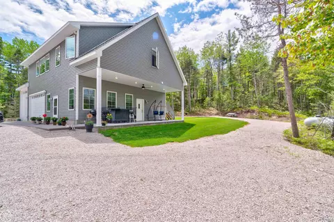 251 S Lake Michigan, Gulliver, MI 49840