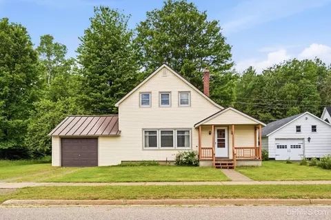 377 Hemlock, Republic, MI 49879