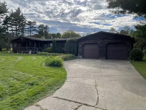 2960 Oakview, Dryden, MI 48428