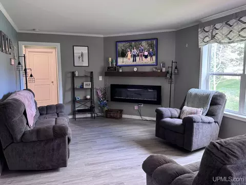 Living - 1685 Ellsworth, Ishpeming, MI 49849 photo 3 of 4