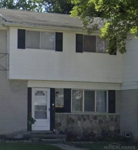 158 Mark Dr, Mount Clemens, MI 48043