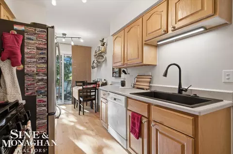 Kitchen - 935 Brown, Saint Clair, MI 48079 photo 5 of 5