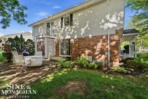 Exterior - 935 Brown, Saint Clair, MI 48079 photo 3 of 3