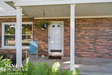 Exterior - 935 Brown, Saint Clair, MI 48079 photo 2 of 3