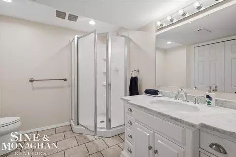 Bath - 935 Brown, Saint Clair, MI 48079 photo 5 of 5