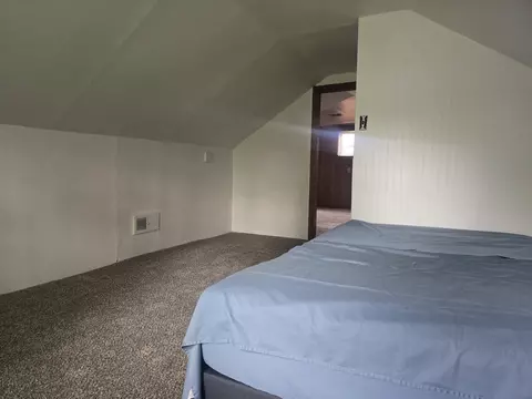 Bedroom - 2066 E Bristol, Burton, MI 48529 photo 2 of 2