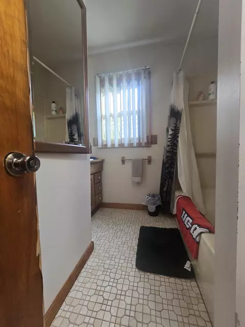 Bath - 2066 E Bristol, Burton, MI 48529 photo 2 of 2