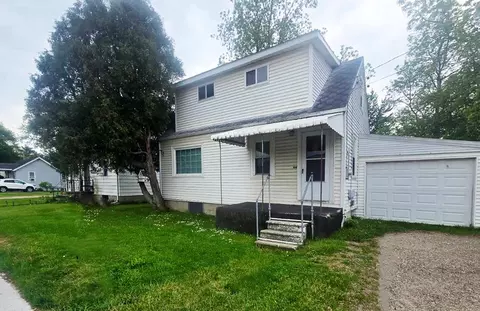2066 E Bristol, Burton, MI 48529
