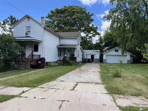 820 Adams, Monroe, MI 48161