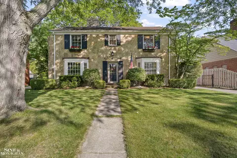 8 Radnor, Grosse Pointe Farms, MI 48236