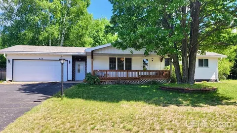 458 W Adams, Gwinn, MI 49841
