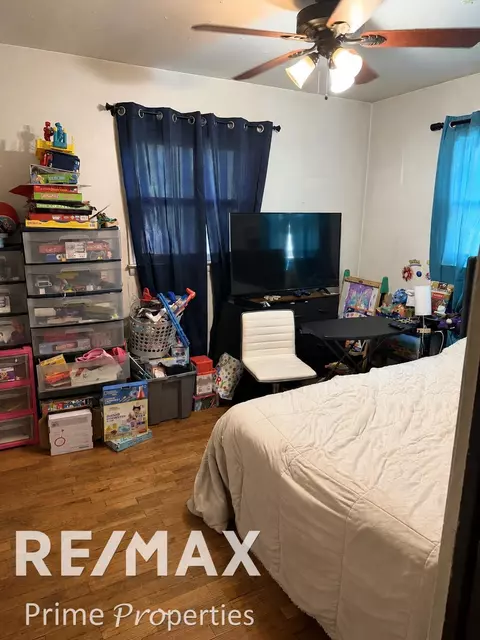 Bedroom - 4051 Oconnor, Flint, MI 48504 photo 2 of 2