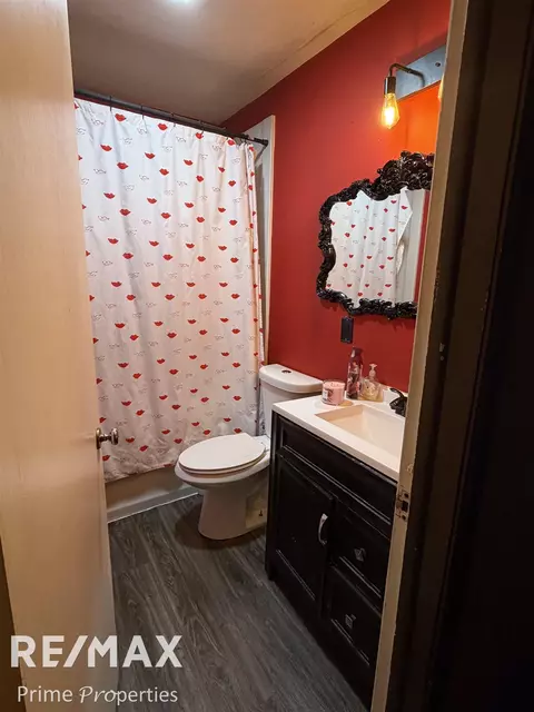 Bath - 4051 Oconnor, Flint, MI 48504 photo 1 of 1
